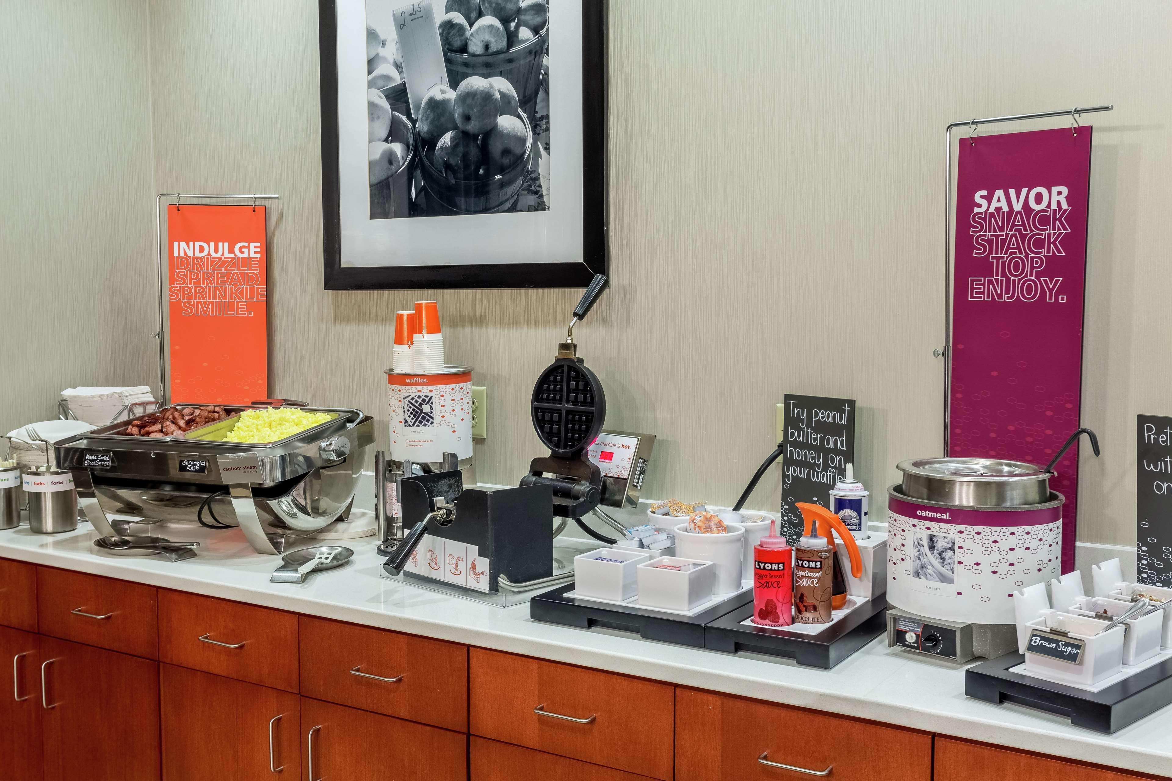 Hampton Inn & Suites Knoxville-Downtown Buitenkant foto