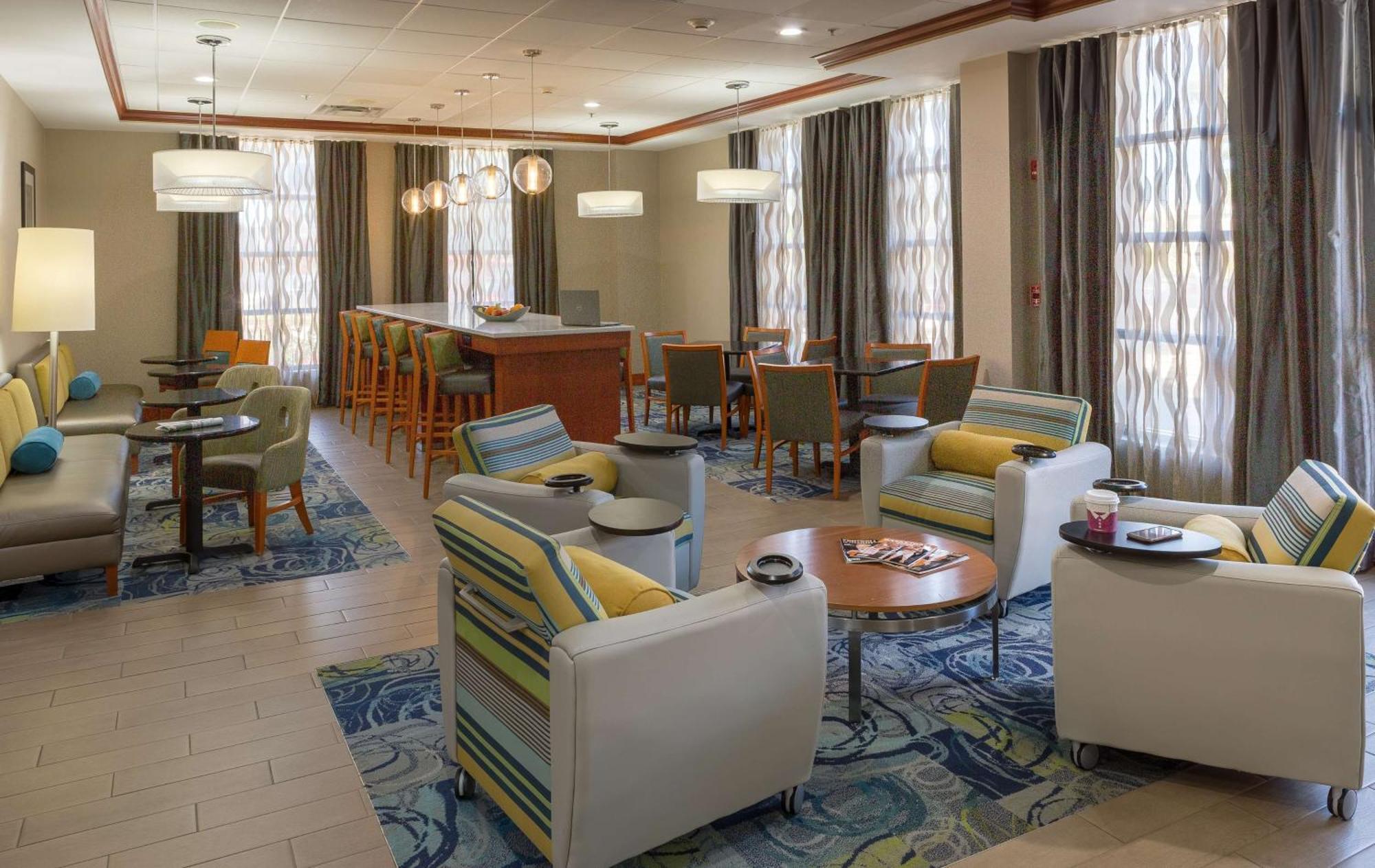 Hampton Inn & Suites Knoxville-Downtown Buitenkant foto
